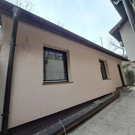 아파트 Edina Center *